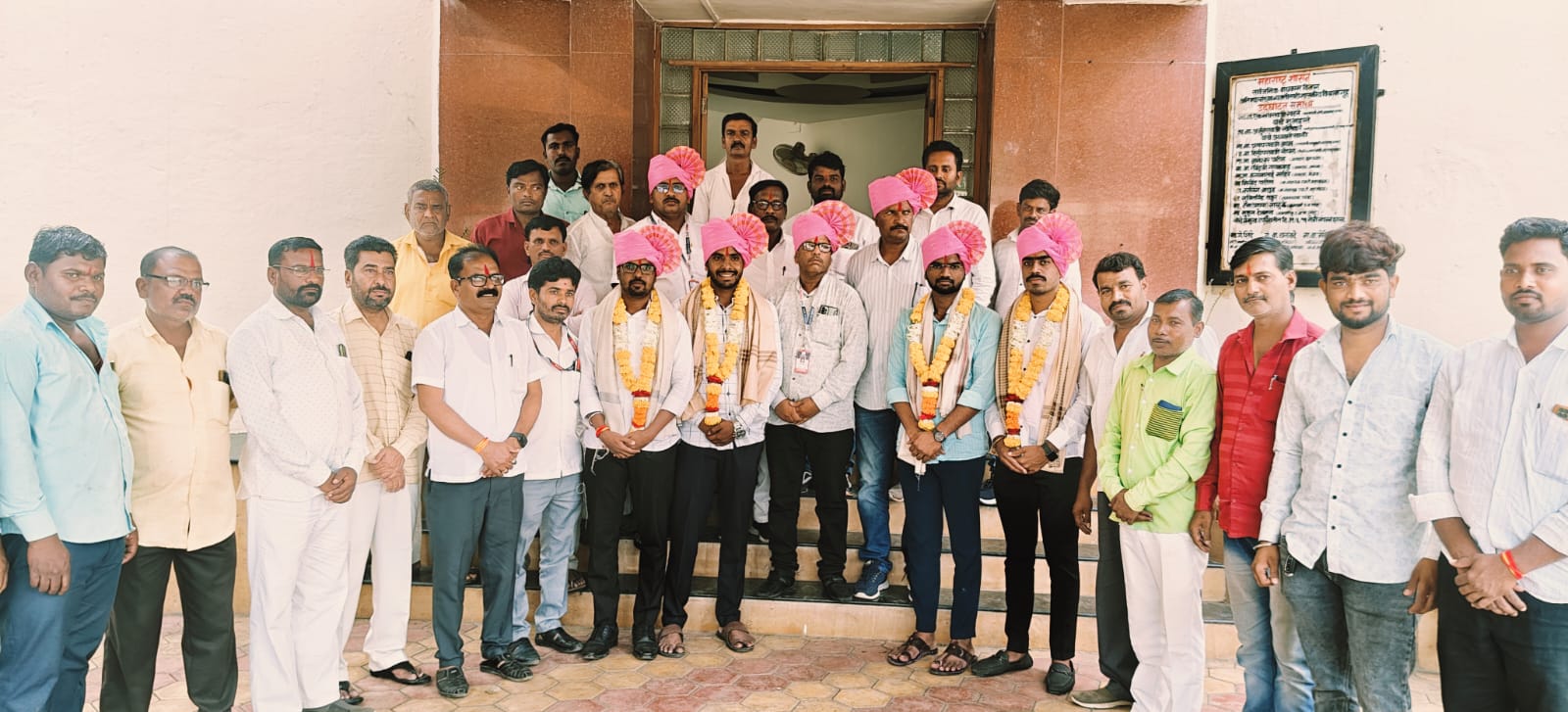 व्हाईसऑफ मीडिया पत्रकार संघटनेच्या वतीने नूतन पोलीस उपनिरीक्षक निरीक्षकांचा सत्कार समारंभ संपन्न.