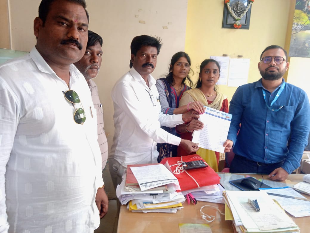 लाडकी बहीण योजने संदर्भात भीमशाही युवा संघटनेचे निवेदन
