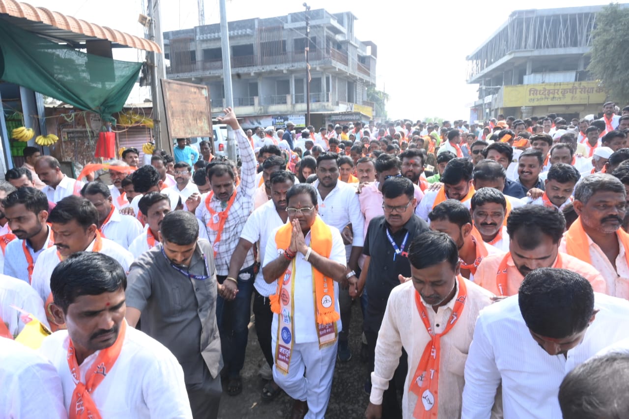 तीनवेळा आमदारकीची संधी दिली, यानं आमची पोरं देशोधडीला लावली! – डॉ तानाजीराव सावंत