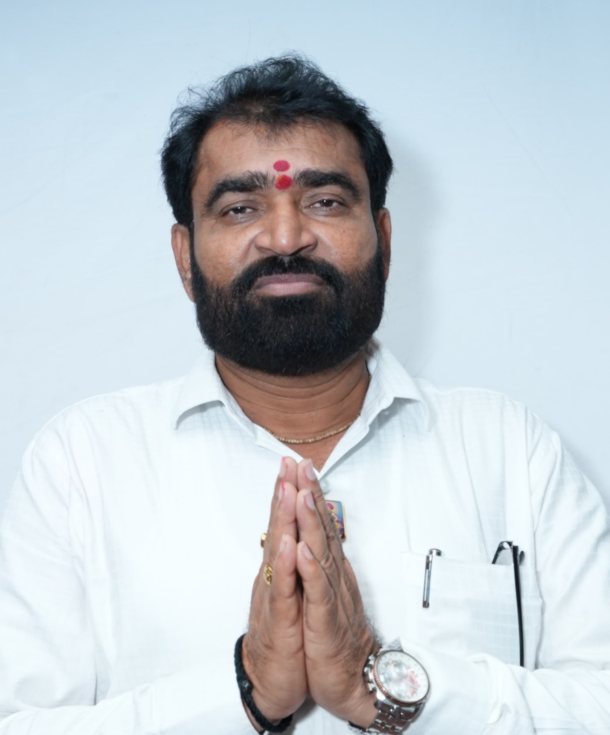 मनोज जरांगे पाटील यांच्या आवाहनामुळे अरुण पवार यांचा अपक्ष उमेदवारी अर्ज मागे