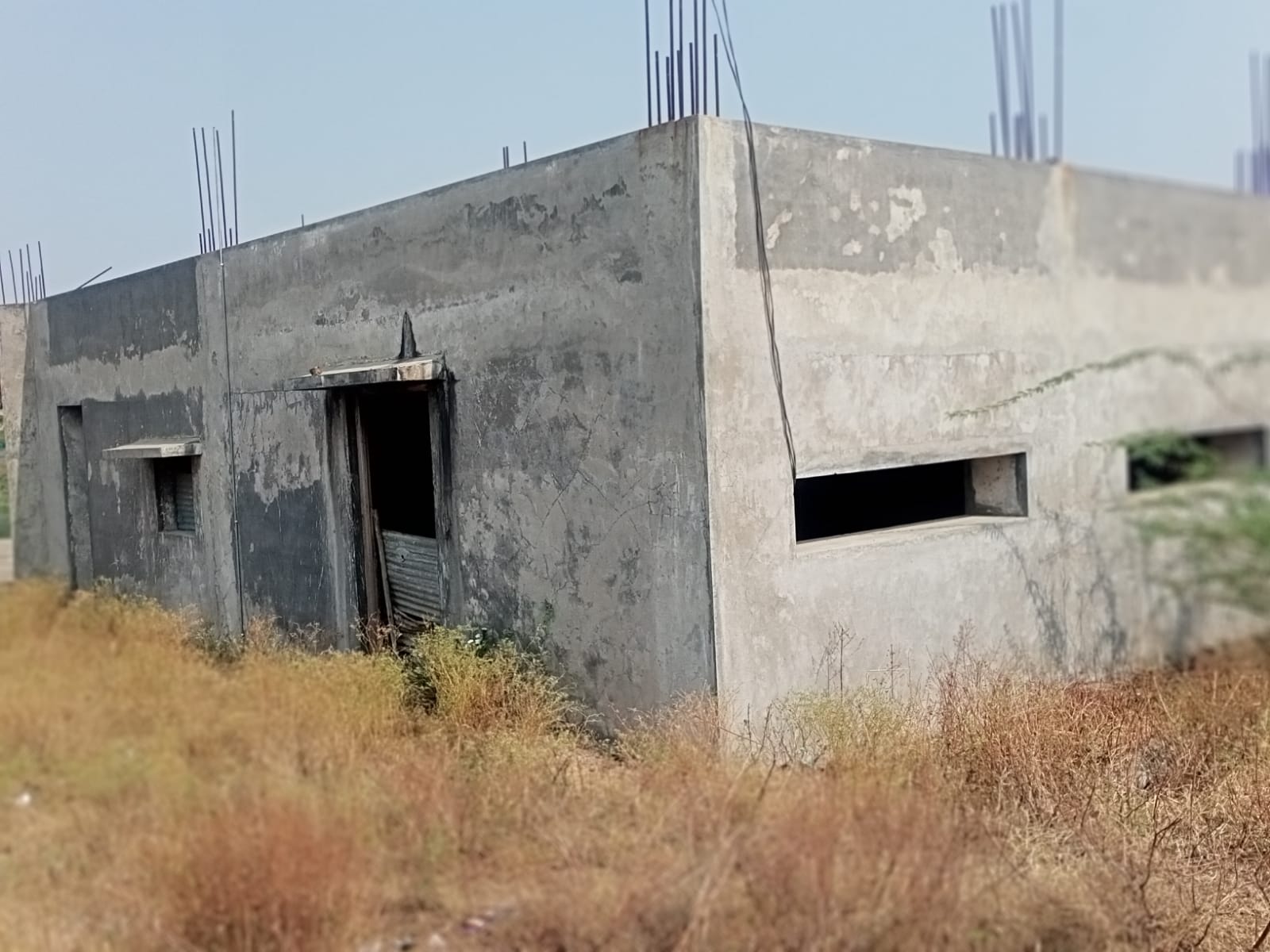 पर्यटन विकास महामंडळाच्या अक्कलकोट सदनाची मोठी दुरावस्था