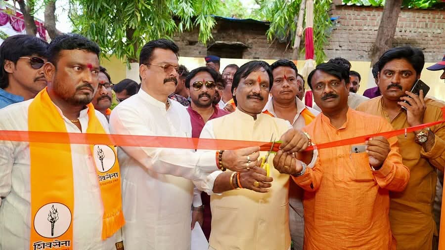 सोलापूरची विमानसेवा, रेल्वे आणि पाणी या प्रश्नावर लक्ष वेधत विरोधी पक्ष नेते अंबादास दानवे यांनी ओढले ताशेरे…