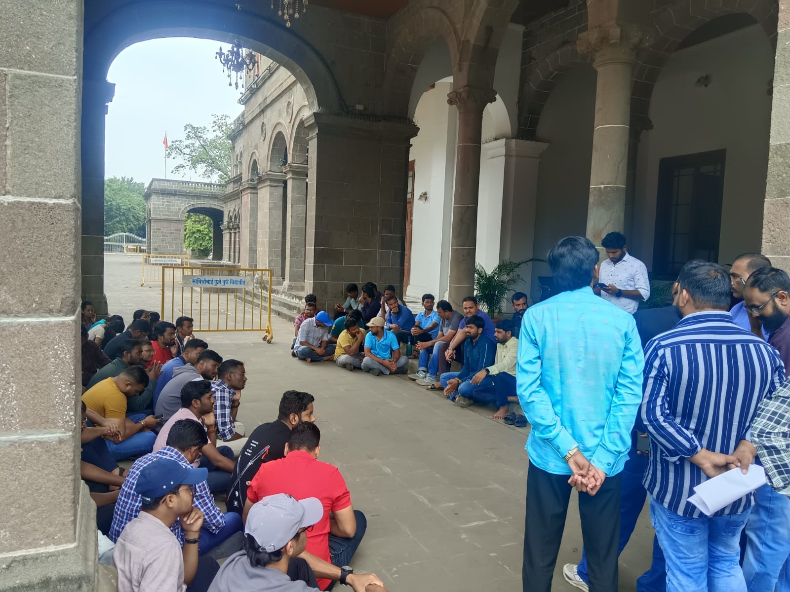 सावित्रीबाई फुले विद्यापीठातील यूजीसी मान्यताप्राप्त यूपीएससी आणि एमपीएससी स्पेशल बॅच तत्काळ पूर्ववत सुरू करण्याची मागणी