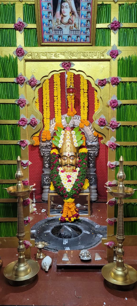श्रावण महिन्यात जेऊर येथील श्री काशीविश्वेश्वर मंदिरात दर्शनासाठी गर्दी !