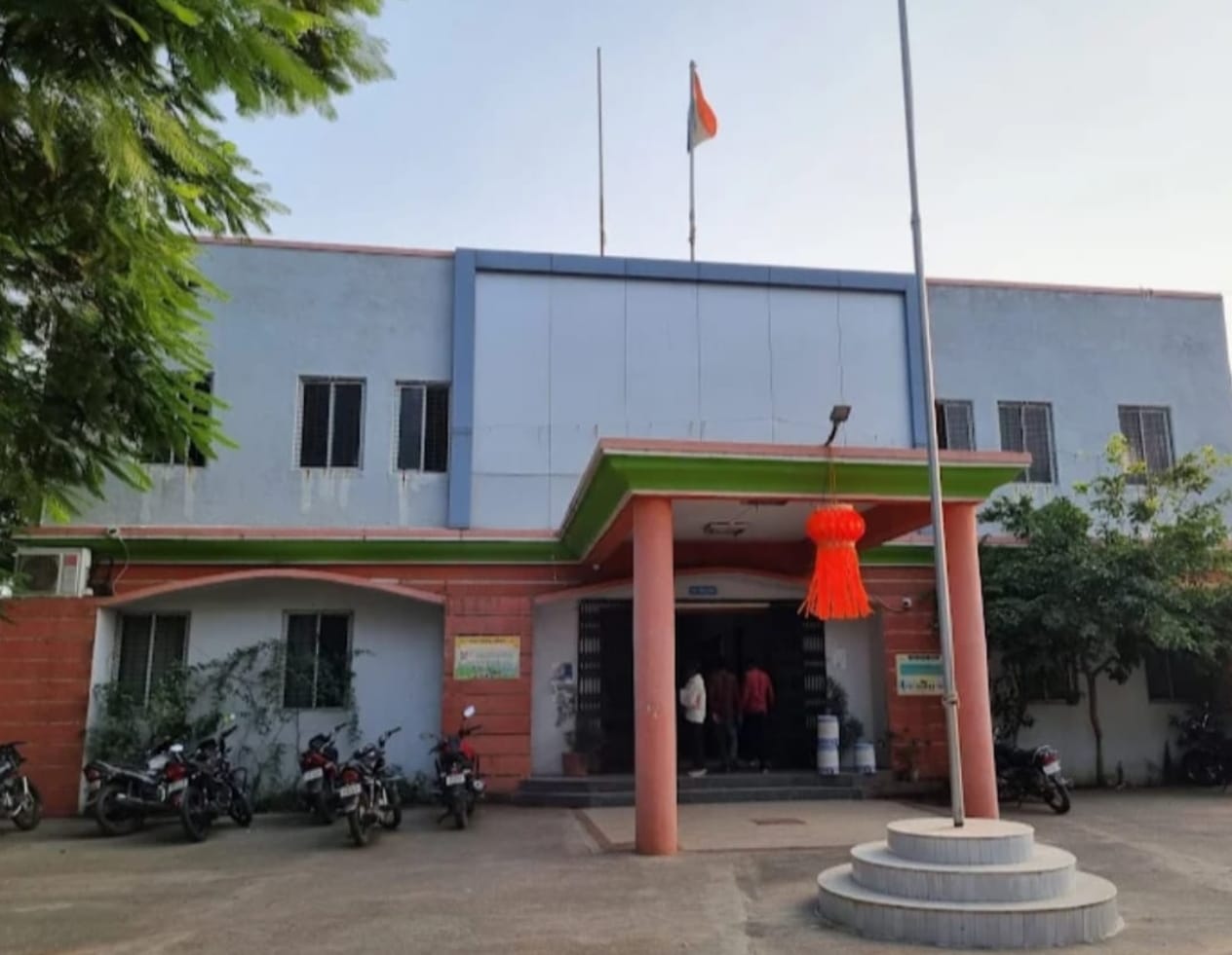 परंडा नगराध्यक्ष पदाचे १० पैकी ८ अर्ज मंजूर तर २ नामंजूर , सदस्य पदाचे १२८ पैकी ३४ नामंजूर तर ९४ मंजूर