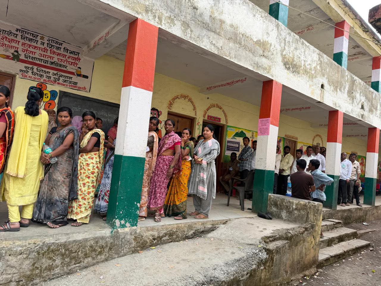 दुधनी नगर परिषद सार्वत्रिक निवडणुकीत ७०.९७ टक्के मतदान 