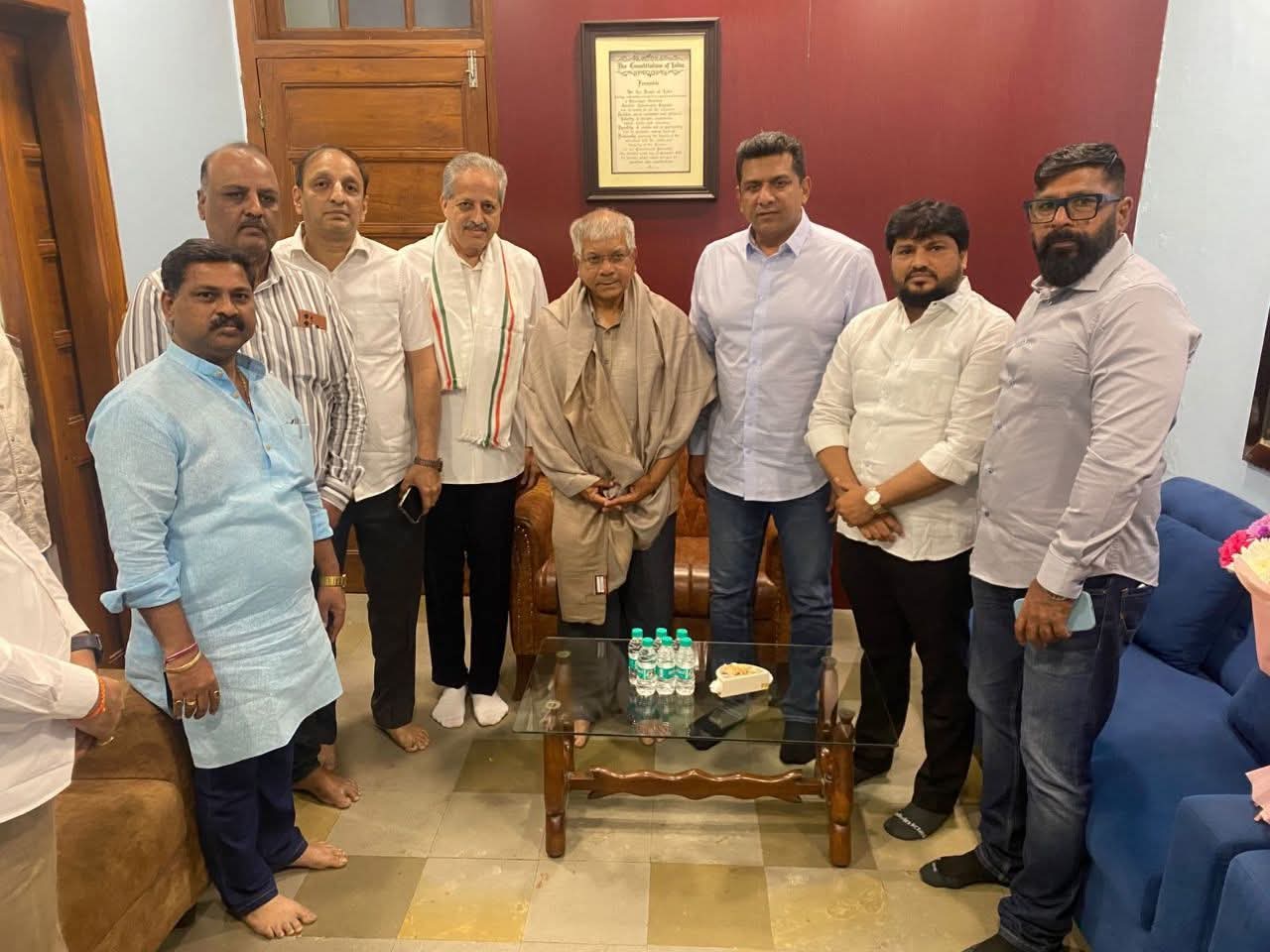दिल्लीवरून एआयसीसी काँग्रेसचे शिष्टमंडळ ॲड. बाळासाहेब आंबेडकरांच्या भेटीला!