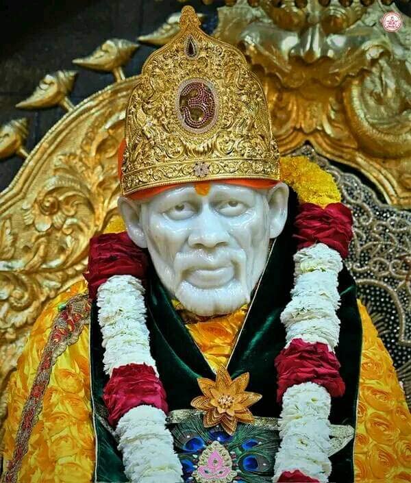 शिर्डीच्या साईबाबा संस्थानवर गॅस टंचाईचे सावट; भाविकांना मिळणार केवळ एकच लाडू प्रसादाचे पाकीट