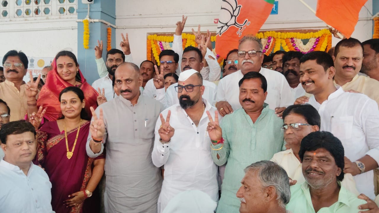 अक्कलकोट पंचायत समितीच्या सभापती पदी रश्मी हिप्परगी तर उपसभापतीपदी सागर कल्याणशेट्टी यांची बिनविरोध निवड