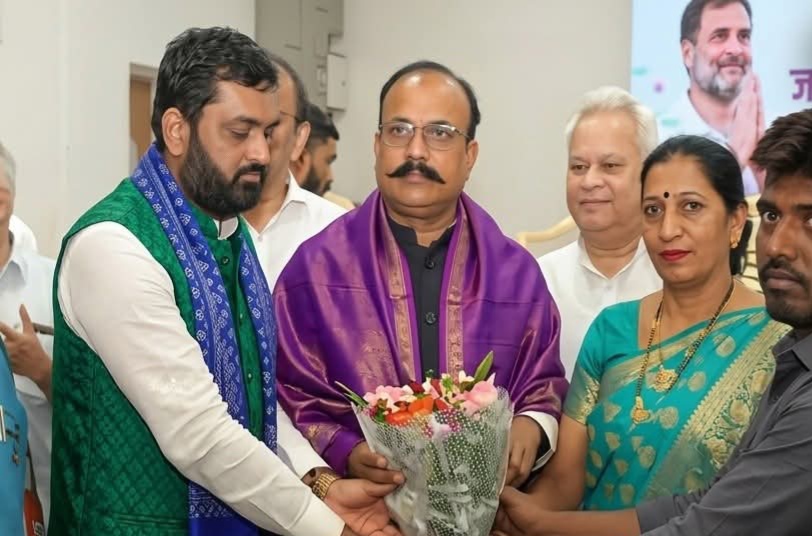 सत्ताधाऱ्यांना मोठा धक्का: भाजपा, शिवसेना आणि वंचितच्या पदाधिकाऱ्यांचा काँग्रेसमध्ये  प्रवेश!