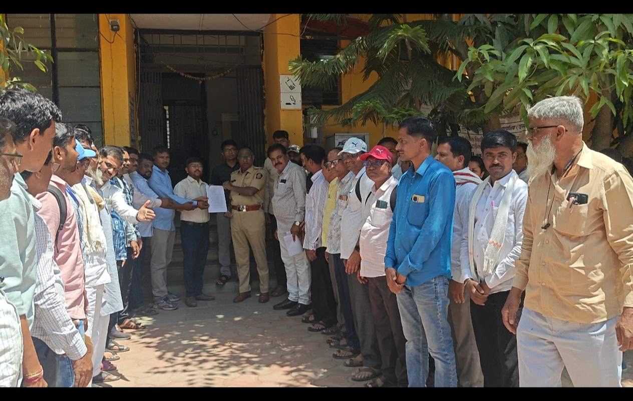 परंडा तहसीलदारांवर जीवघेणा हल्ला; महसूल कर्मचाऱ्यांचे कामबंद आंदोलन, सोमवारी बेमुदत सामूहिक रजेचा इशारा