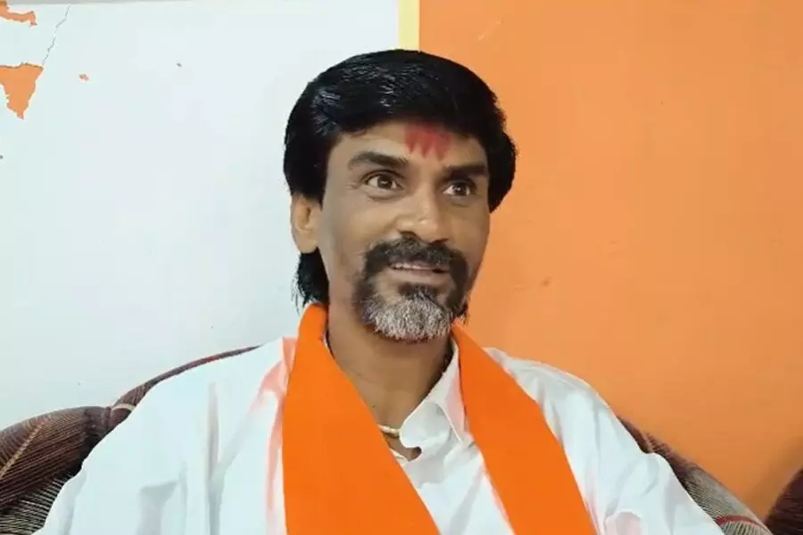 मराठा आरक्षणासाठी मनोज जरांगे पाटील यांचे पुन्हा आमरण उपोषण