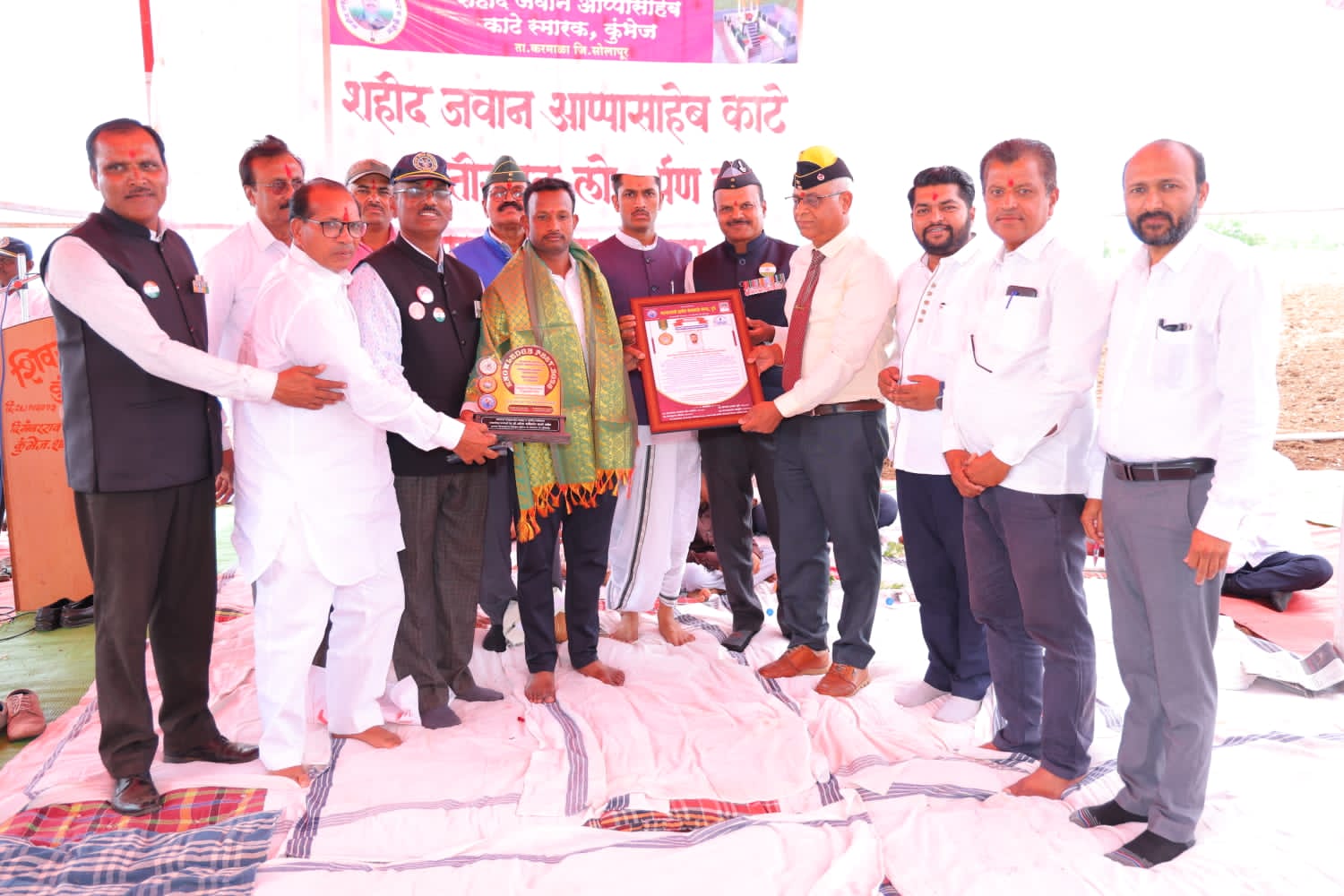 “समजहितासाठी झटनारे अनिल कादगे हे समाजातील रत्न” — प्रा. डॉ. गणेश करे-पाटील