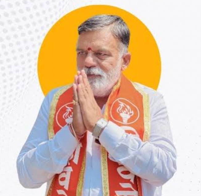 १०० कोटींची ऑफर झिडकारून उद्धव ठाकरेंशी निष्ठा राखणारे खासदार राजाभाऊ वाजे