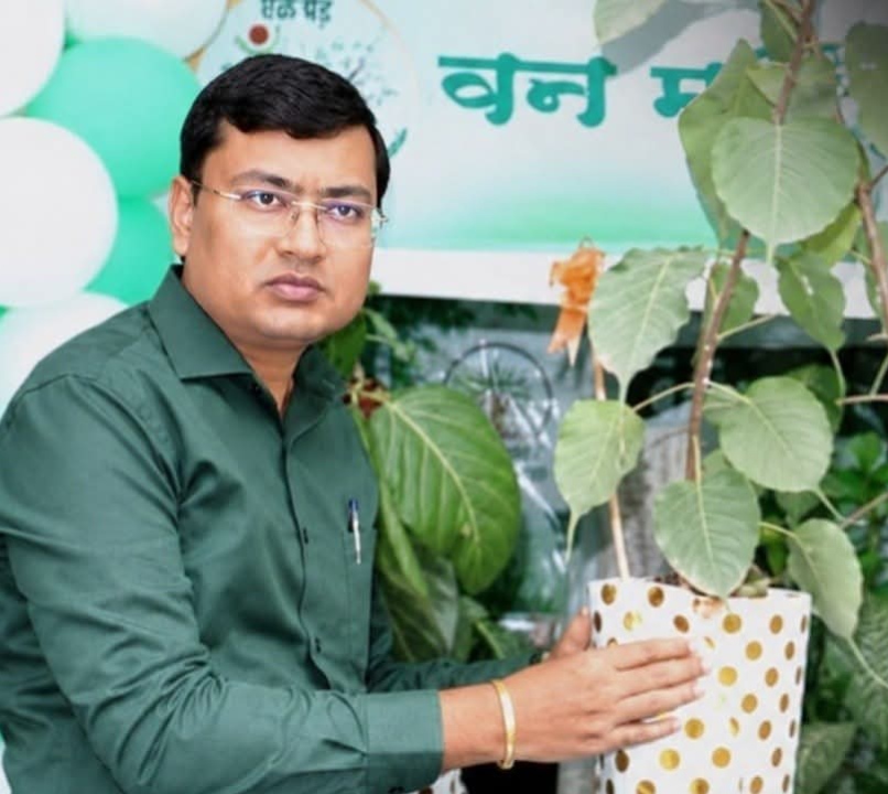 बीडमध्ये ४५ लाखांची लाच घेताना विभागीय वन अधिकारी एसीबीच्या जाळ्यात 