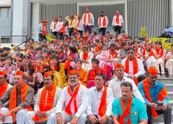 मराठा आंदोलनात GEN Z ची एन्ट्री! शाळकरी मुलींच्या घोषणांनी जिल्हाधिकारी कार्यालय दणाणले; सरकारला गंभीर इशारा