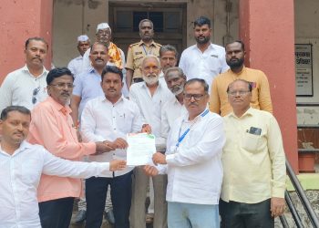 माढा तालुक्यात पावसाअभावी नुकसान झालेल्या पिकांचे पंचनामे करून शेतकऱ्यांना दुष्काळी निकषानुसार मदत द्या; युवक काँग्रेसची तहसीलदारांकडे मागणी
